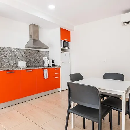 Apartahotel La Rosita Old Town B-21